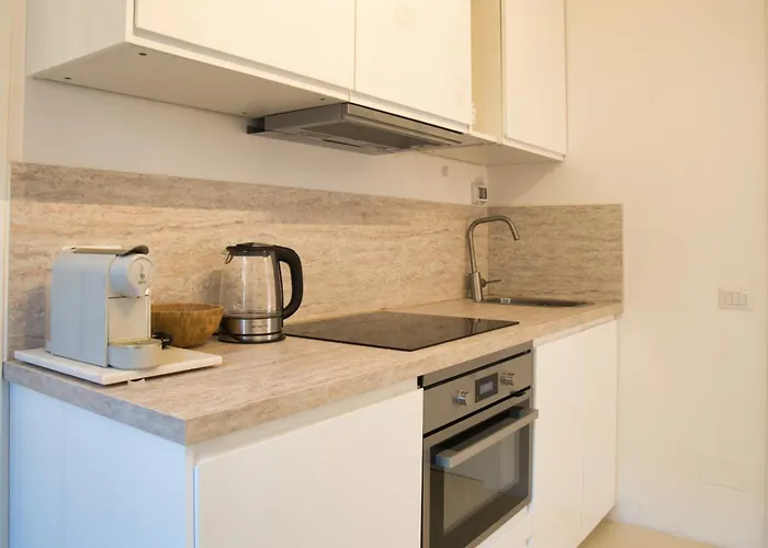 Di Lou Apartament Como