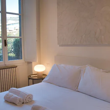 Apartament Di Lou - With Separate Living Ga...