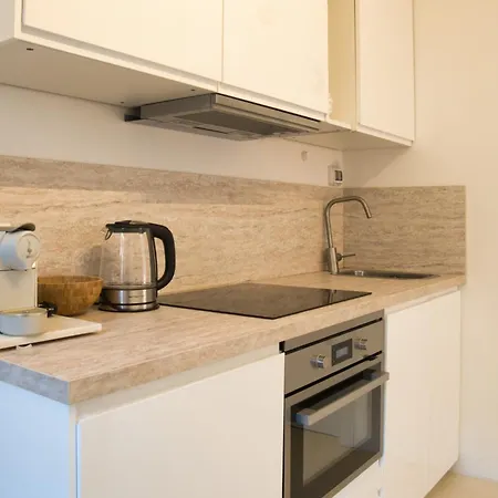 Di Lou Apartmán Como